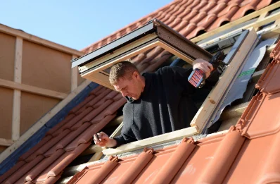 Pose de fenêtres de toit Velux à Lugy